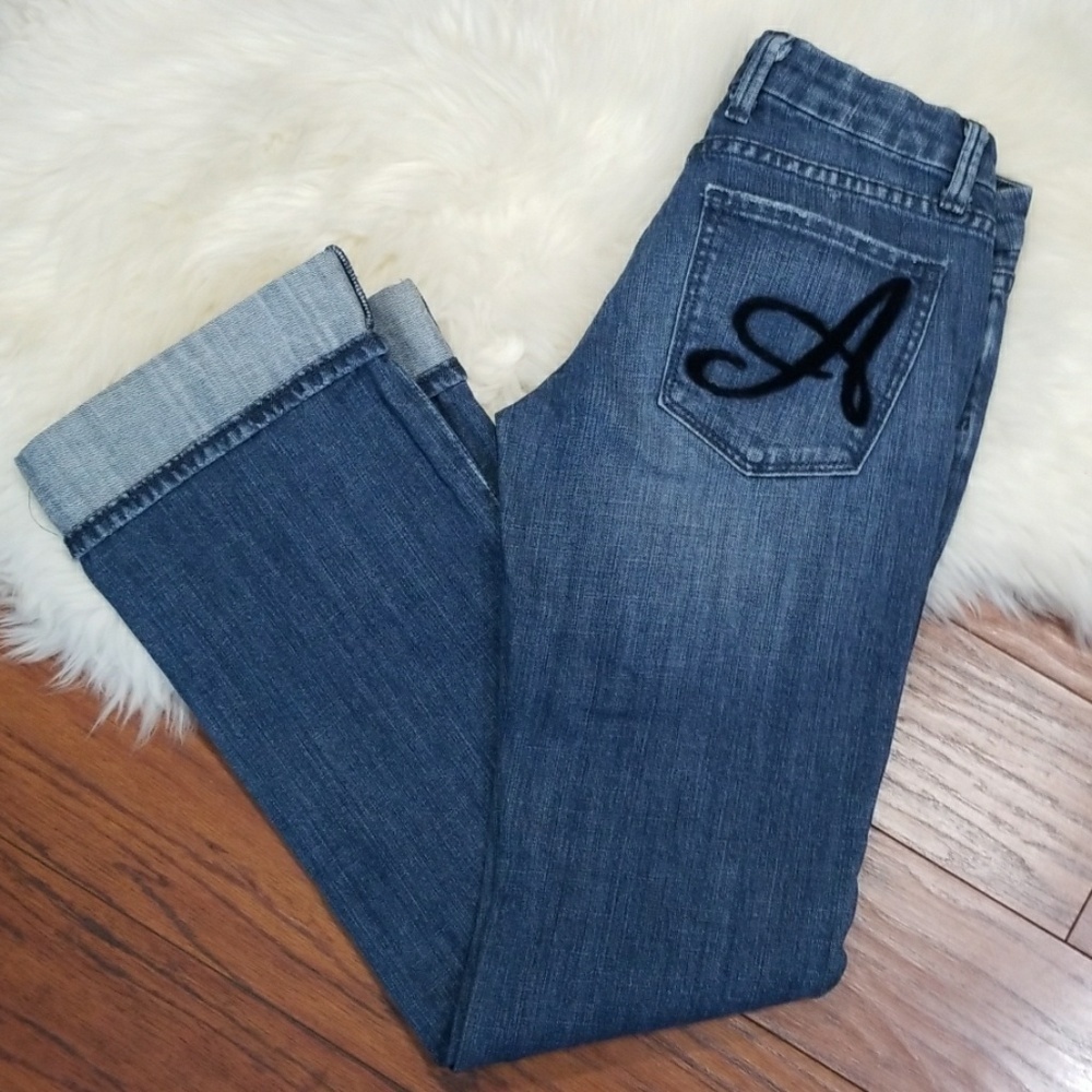 Y2K Low waisted Flare Dark Wash Jeans - Picture 2 of 7